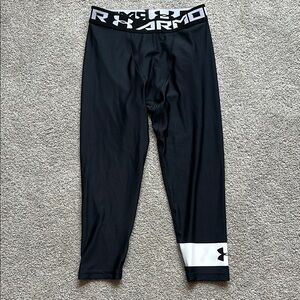 Under Armour Heat Gear Black and White Compression Leggings, Youth Medium
